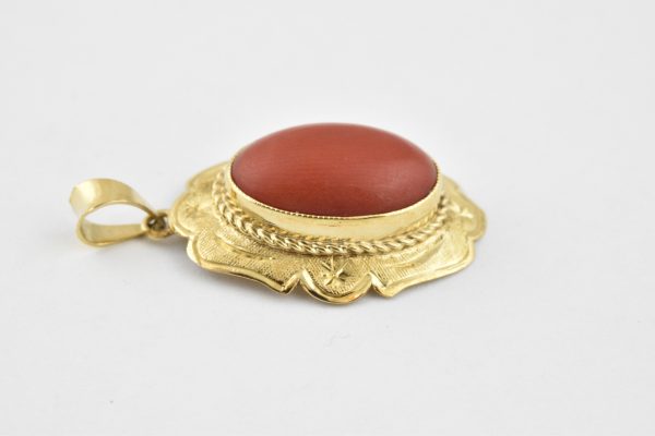 14 Karaat Antiek Gouden Hanger met Bloedcoraal 1518-G