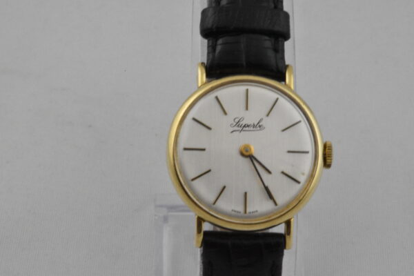 Gouden horloge dames 14 karaat hand opwind "Superbe"